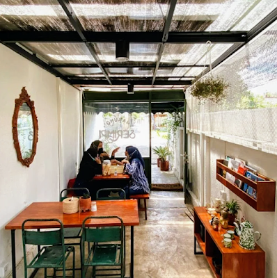 Ruang Teduh House & Cafe
