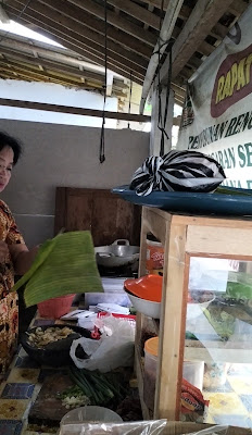 Rujak ,Soto,gorengan_UMKMUMP