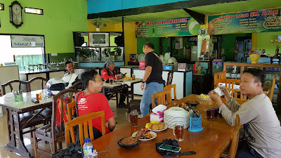 Rumah Makan Ayam Jaya