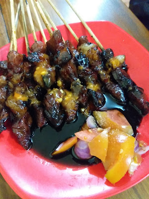Rumah Makan Karang Mekar