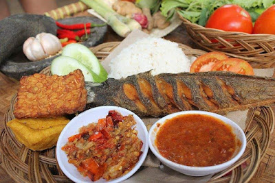 RUMAH MAKAN KAREN KITCHEN