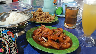 Rumah Makan Karya Bahari 2