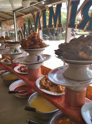 Rumah makan Padang Putri Minang