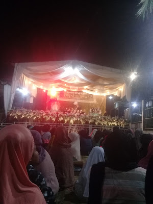 Rumah makan (pak Waris)