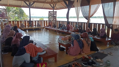 Rumah makan saung anco dan trapy bekam