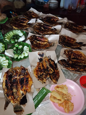 RUMAH MAKAN SAUNG BATUROMPE