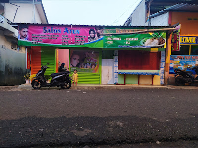Salon Atun & warung Pandean