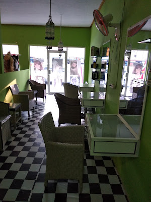 Salon Dewanna