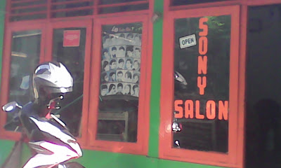 Salon Sony