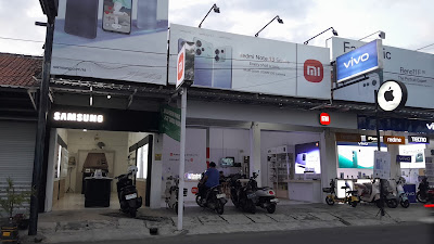 SAMSUNG PREMIUM STORE NAGA CELL CILACAP