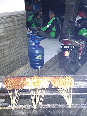 Sate Ayam dan Kambing Cak Husein
