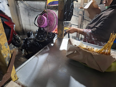 Sate Ayam Kalimanah Bu Suwarni, Pasar Proliman