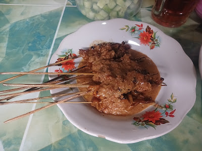 Sate ayam kampung Yayu Ris