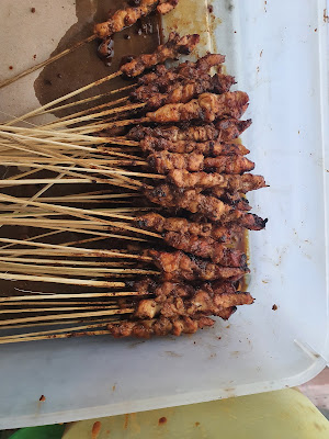 Sate Ayam + Lontong Anisa by sb12