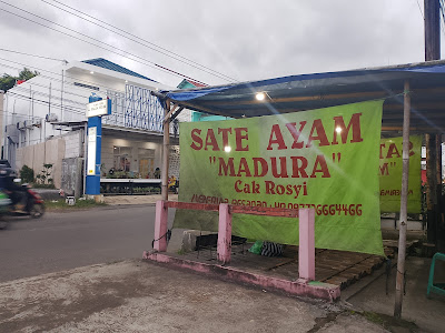 Sate ayam Madura "Cak Rosyi