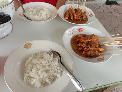 Sate Ayam Pak Teguh Khas Purbalingga