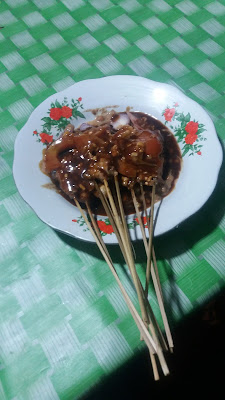 sate gule kambing dan sate ayam