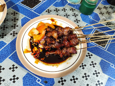 Sate Kambing dan Gule Pak Marto Yr