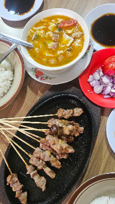 Sate kambing putra saudara