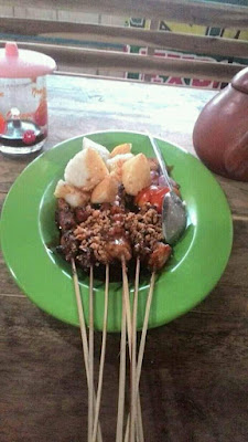 Sate Kelinci Bang Juri