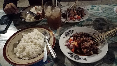 Sate Warung Pak Kowo