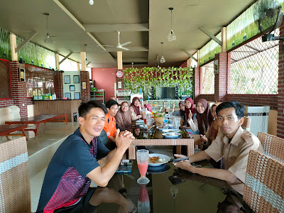 Saung Niken Resto