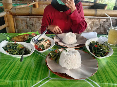 Saung Tapen Purwareja