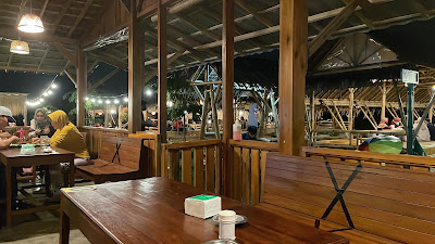 Saung Tepi Sawah
