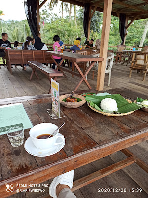Saungsuluh Baturraden