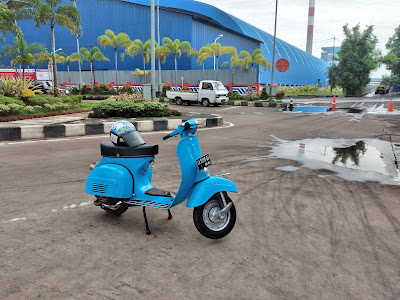 Scooter blue