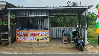 Seblak & Cikumy Mama Ayoo