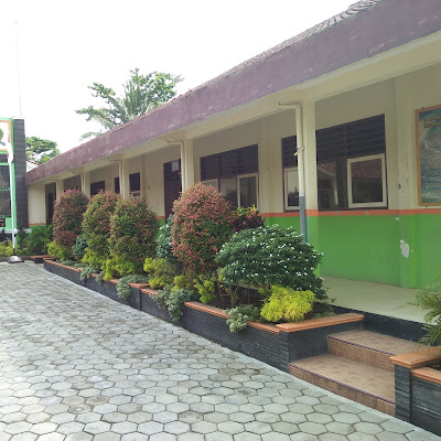 Sekolah Menengah Pertama PGRI 9