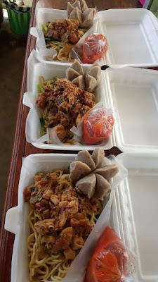 Sempol ayam Rizky / bakso dan mie ayam