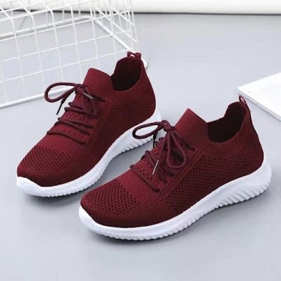 Sepatu Sailatu Tali
