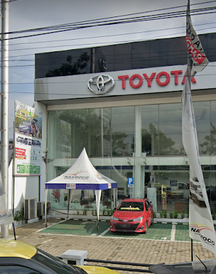 SHOWROOM MOBIL TOYOTA