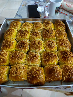 Snack Box & nasi box , tumpeng ,Roti hajatan- Nastar dan Kue kering - Quenta food - Purwokerto