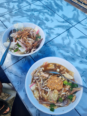 SOTO AYAM DAN BABAT PAK AGUS