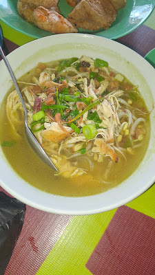 Soto ayam kuah bening