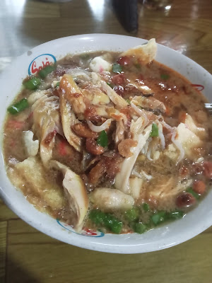 Soto Ayam Pak Solehan