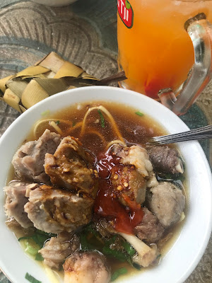 Soto iga bakar ibu dino