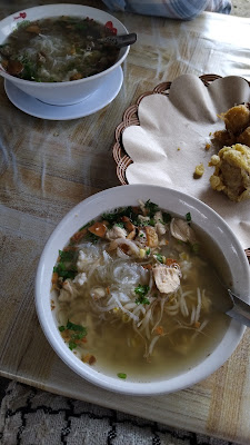 Soto Kayu Bakar Pak Man