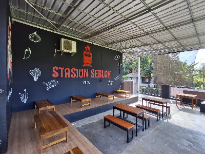 Stasiun Seblak Cilongok