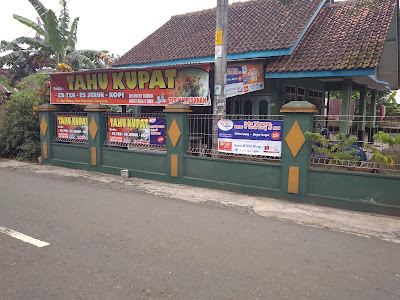 Tahu Kupat cab Mbah Djawi 1