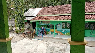 Taman Pendidikan Al-Qur'an (TPQ) Nurul Karomah