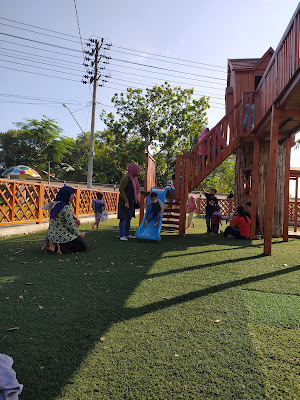 Tempat parkir pesona serayu