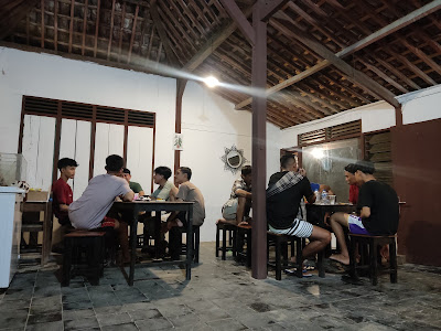 Temu - Angkringan & Coffee