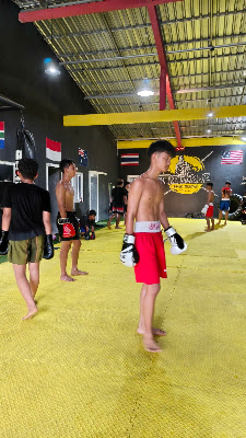The Blade Ayah Kebumen