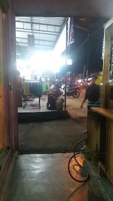 Toko Baju Mata Air