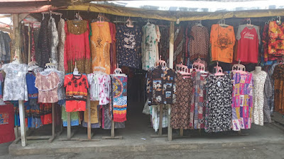 Toko Baju Santi