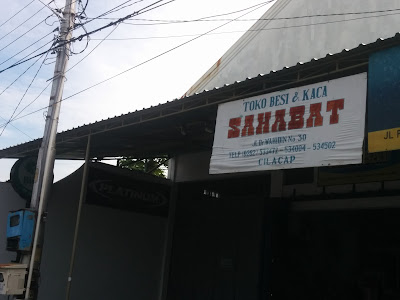 Toko Besi & Kaca Sahabat